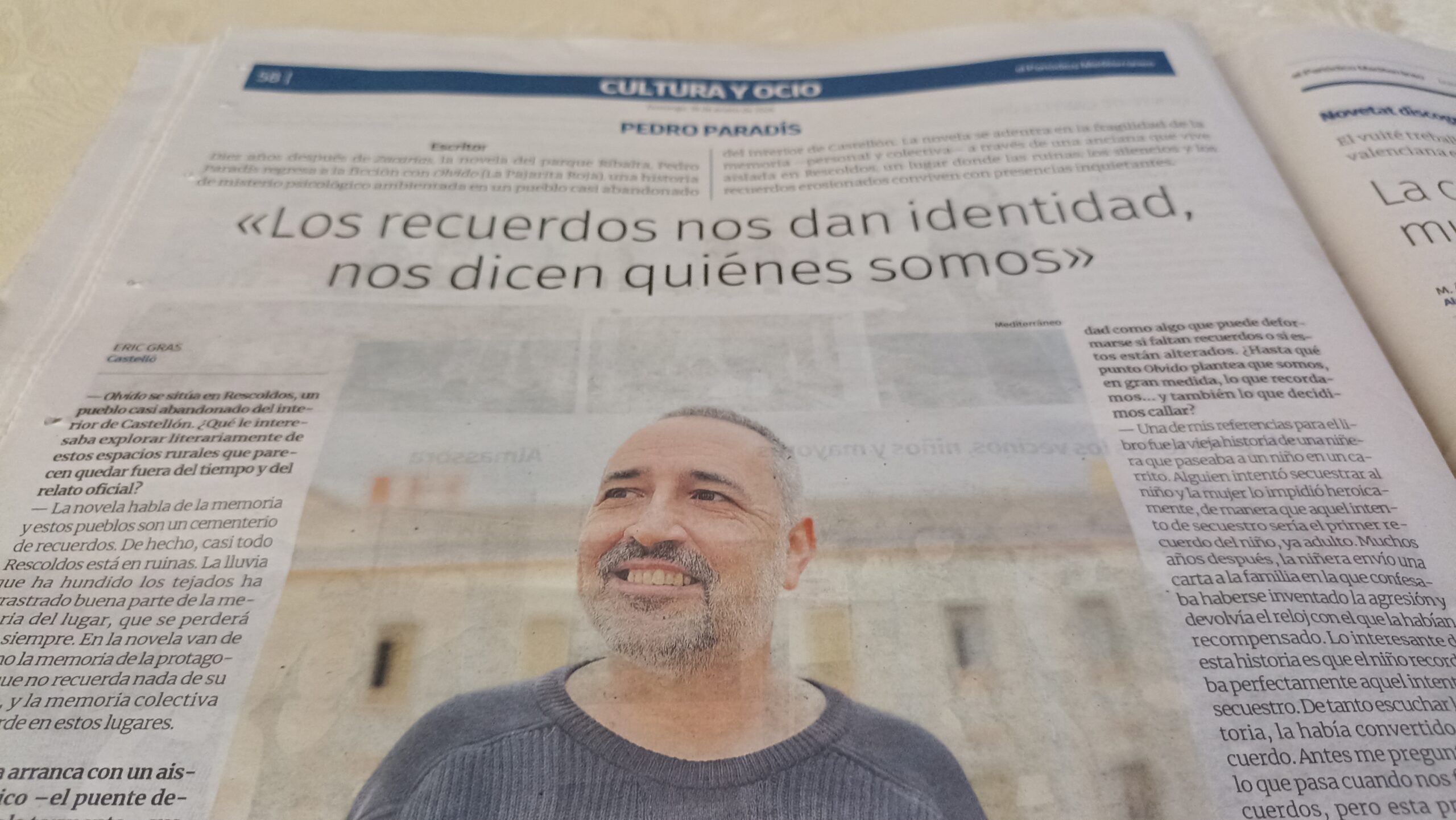 «Los recuerdos nos dan identidad, nos dicen quiénes somos», entrevista de Eric Gras en El Periódico Mediterráneo